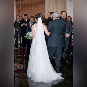 Willowby by Watters Matching Floor Length Veil
